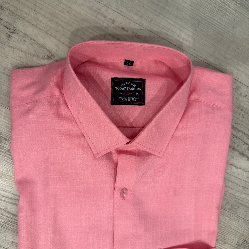 Classic Pink Dress Shirt - Picture 2 of 3